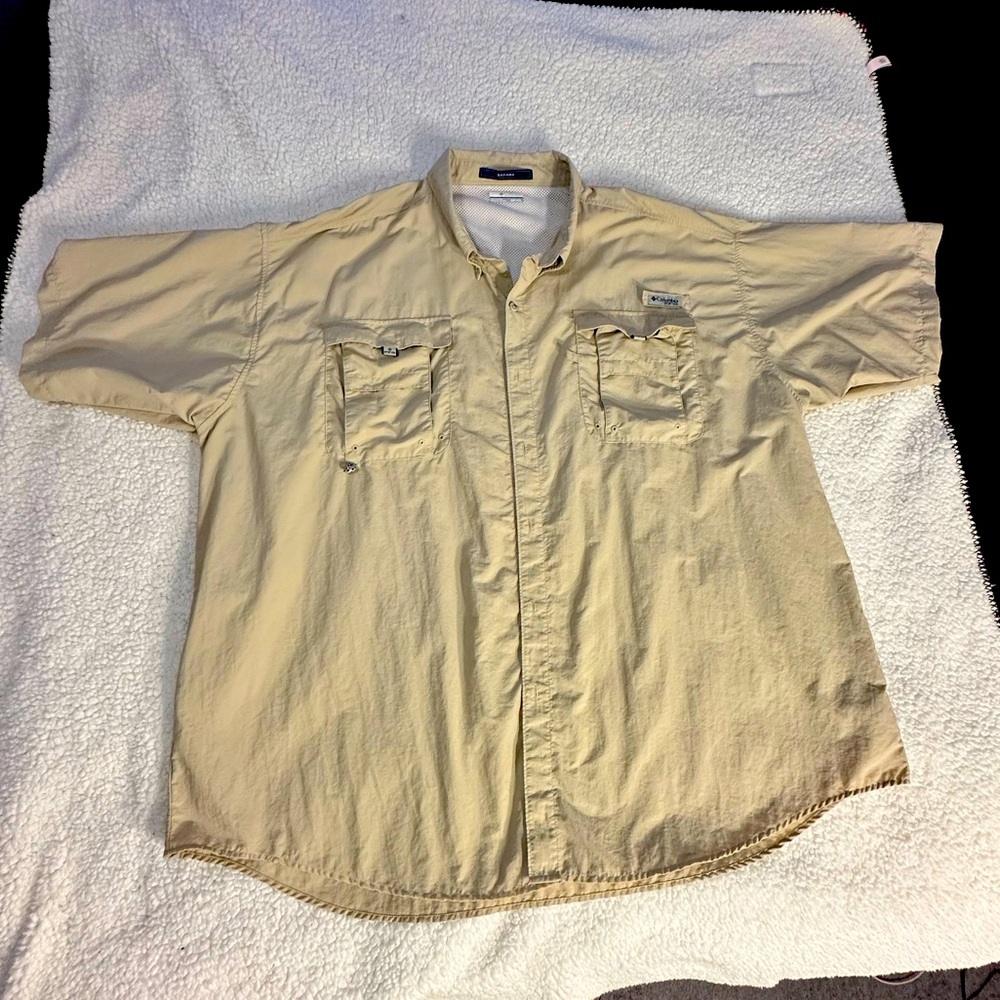 Columbia Men's 4XT PFG Tan Button Down Shirt